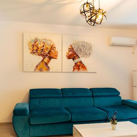 Cozy Special Pallady Apartament With Garden & Courtyard บูคาเรสต์ ภายนอก รูปภาพ