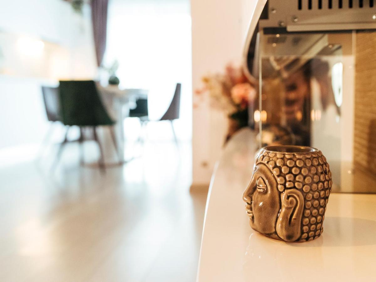Cozy Special Pallady Apartament With Garden & Courtyard บูคาเรสต์ ภายนอก รูปภาพ