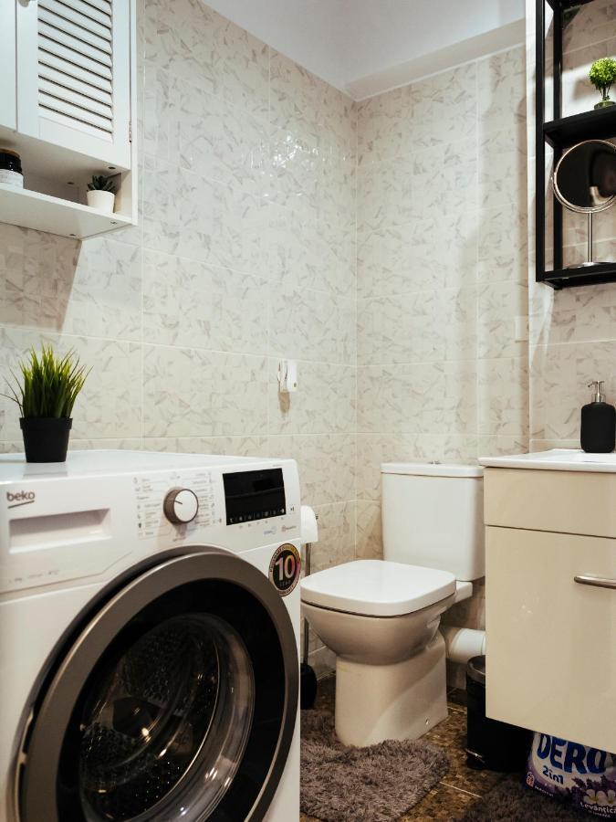 Cozy Special Pallady Apartament With Garden & Courtyard บูคาเรสต์ ภายนอก รูปภาพ
