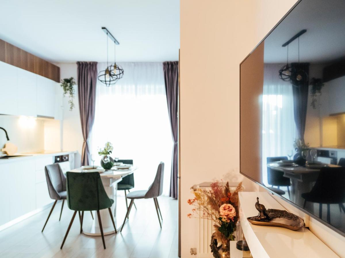 Cozy Special Pallady Apartament With Garden & Courtyard บูคาเรสต์ ภายนอก รูปภาพ
