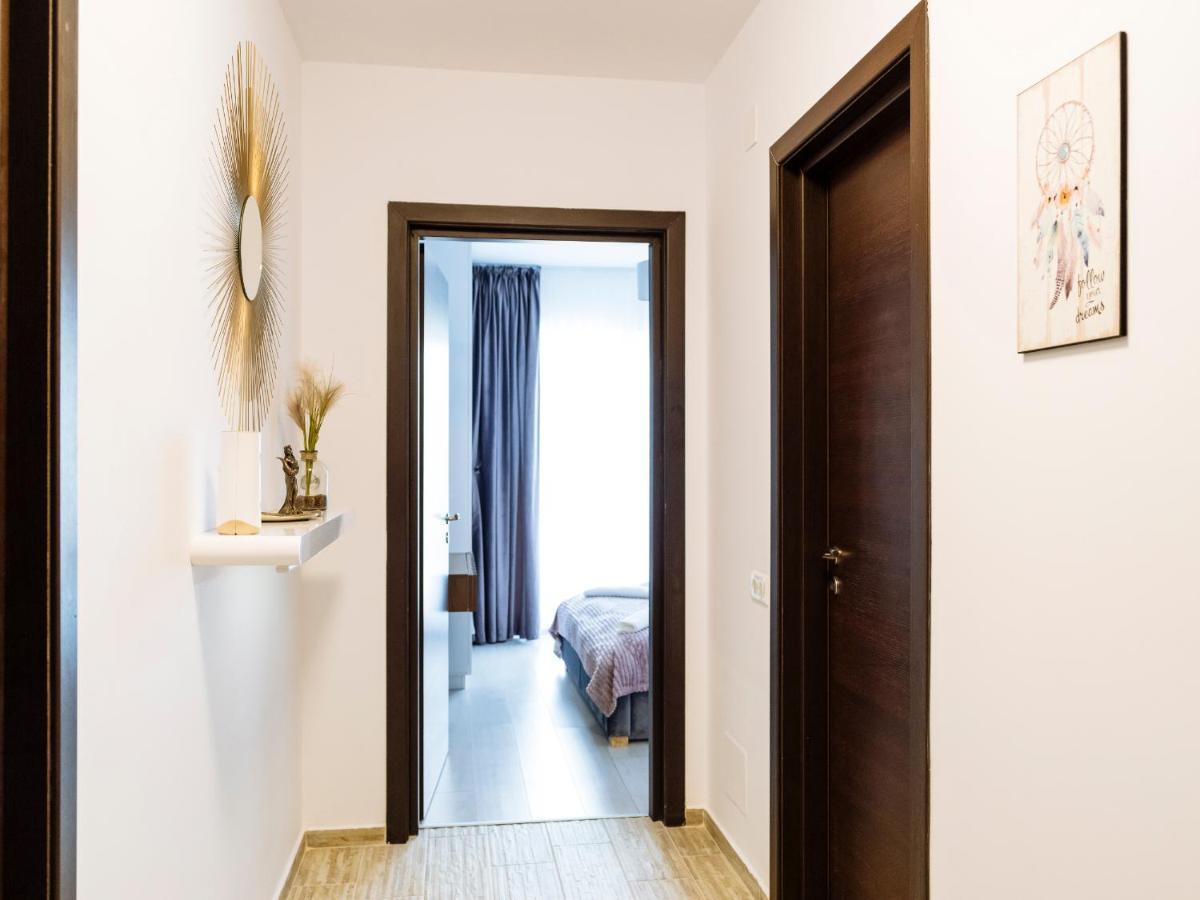 Cozy Special Pallady Apartament With Garden & Courtyard บูคาเรสต์ ภายนอก รูปภาพ
