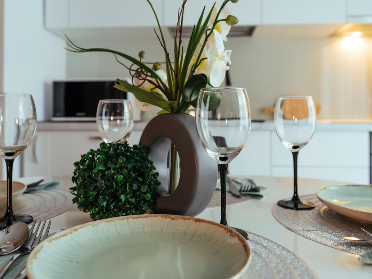 Cozy Special Pallady Apartament With Garden & Courtyard บูคาเรสต์ ภายนอก รูปภาพ